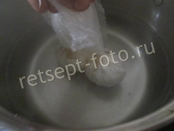 Вместо пакета можно брать рукав для запекания и завязать его с одной…