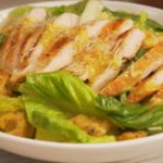 Калорийность салата цезарь с курицей