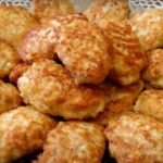 Диетические куриные котлеты с капустой и овсяными хлопьями