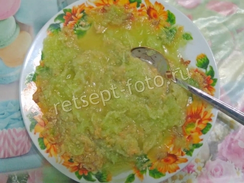 Салат с огурцом и фейхоа