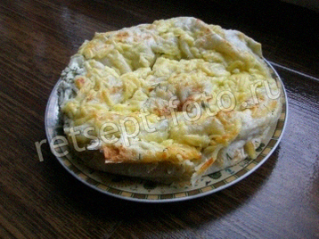Готовая ачма с румяной корочкой в форме для запекания