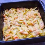 Форель с картошкой в сливках в духовке, рецепт с фото