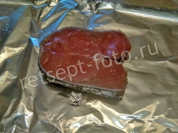 Я беру соль, розмарин, мускатный орех и для остроты красный перец. Вы…