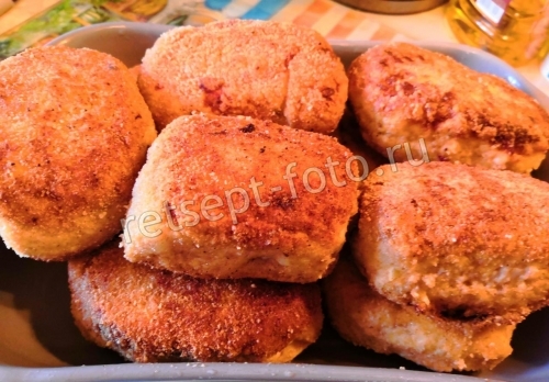 Котлеты с начинкой из сыра, масла и зелени, рецепт с фото