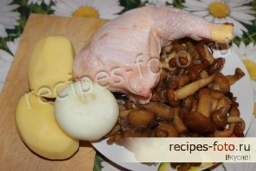 Курица с грибами и картошкой в горшочке в духовке, рецепт с фото
