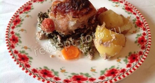 Курица с картошкой и брокколи в духовке, рецепт с фото