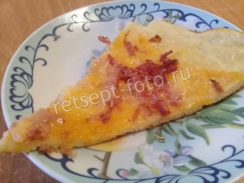 Пицца на кабачковом тесте на кефире с колбасой и сыром, рецепт с фото
