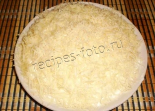 Салат "Белая ночь" с куриными сердечками и грибами, рецепт с фото