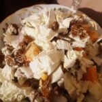 Салат "Ревнивец" с курицей, сухариками и моцареллой, рецепт с фото