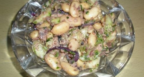 Салат с тунцом, фасолью и огурцом, рецепт с фото