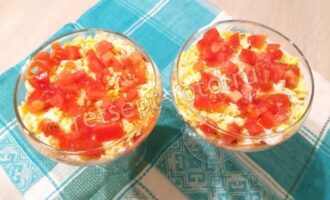Слоеный салат из печени минтая, рецепт с фото
