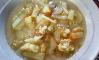 Суп с курицей и цветной капустой, рецепт с фото