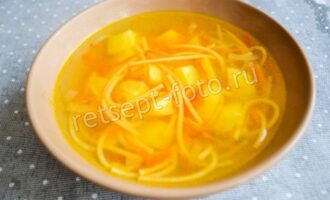 Суп с жареной вермишелью без мяса, рецепт с фото