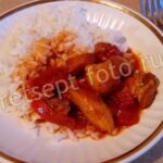 Свинина с перцем и помидорами на сковороде, рецепт с фото