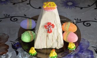 Творожная пасха с изюмом и цукатами, рецепт с фото