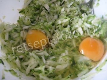 Посолить по вкусу.